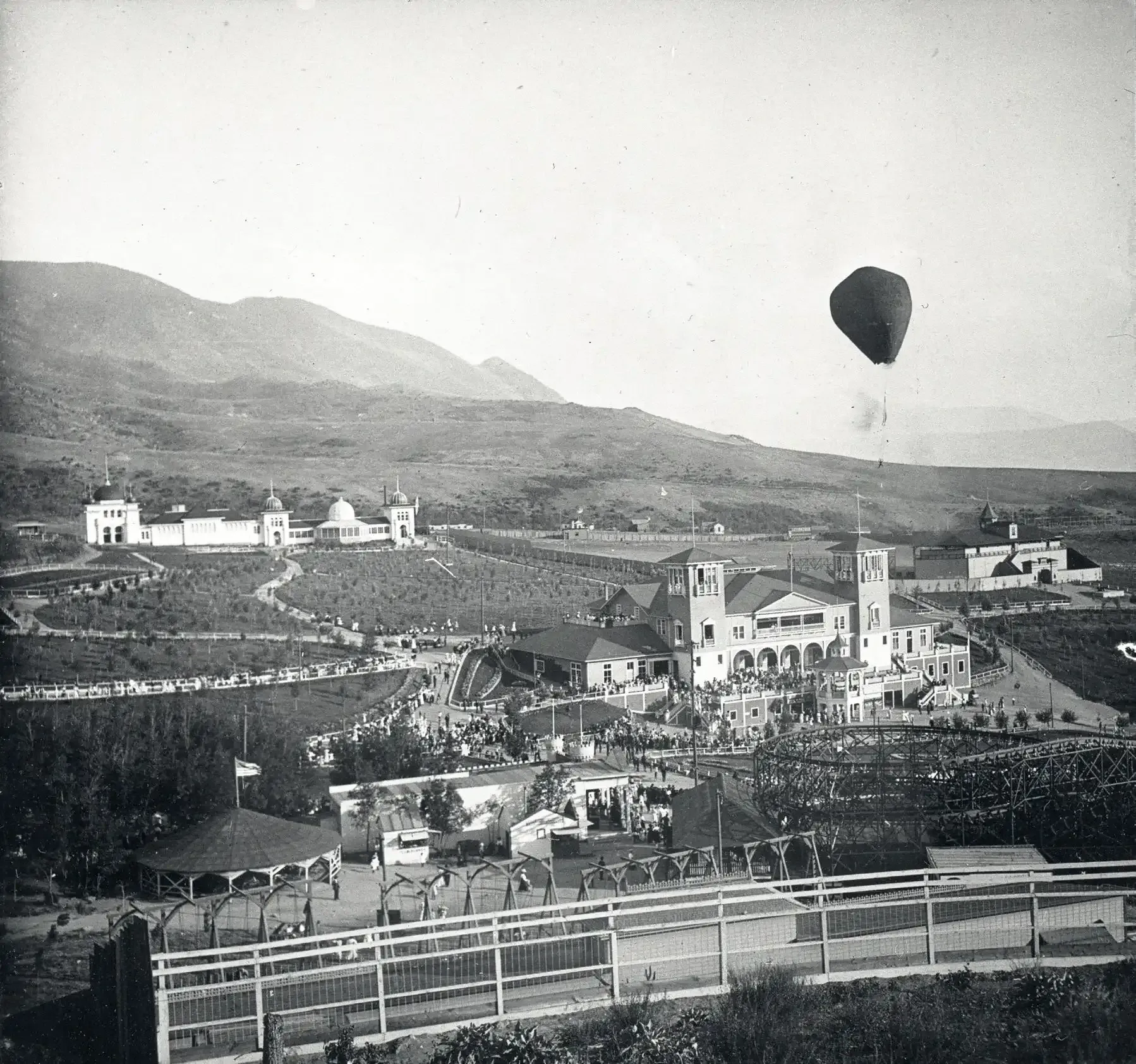 Columbia Gardens: 52 Acres of Heaven 6 A hot-air balloon release over the sprawling Columbia Gardens park