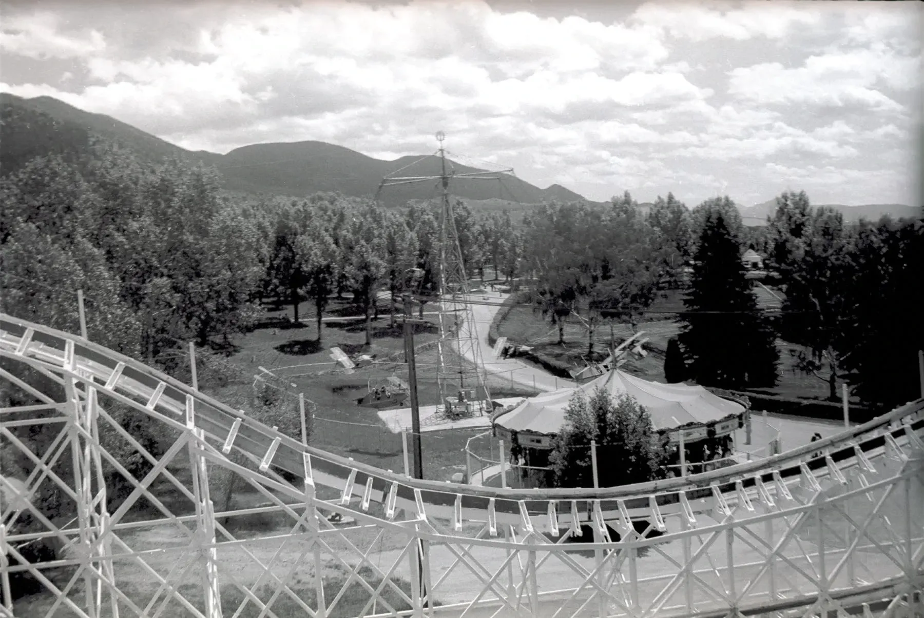 Columbia Gardens: 52 Acres of Heaven 5 The three-story wooden roller coaster at Columbia Gardens